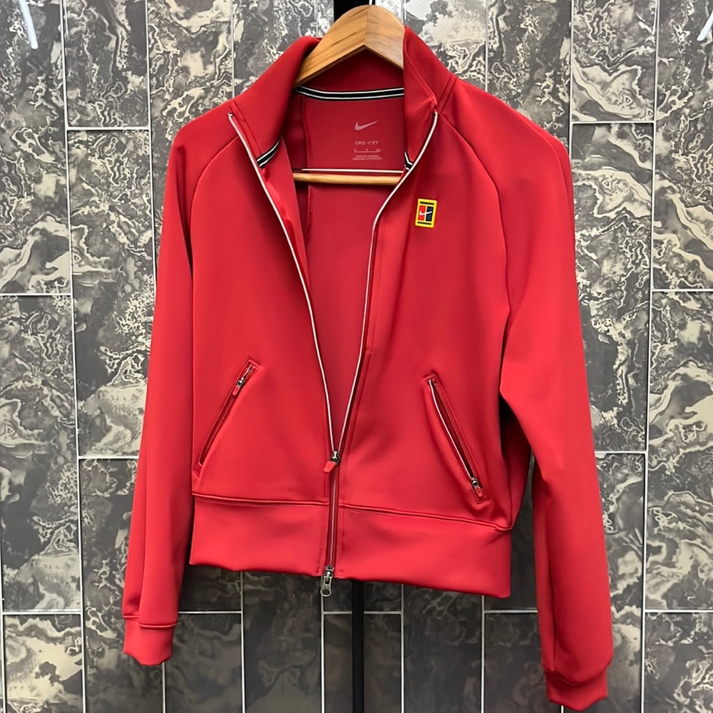 Nike full court tennis zip jacket, size small